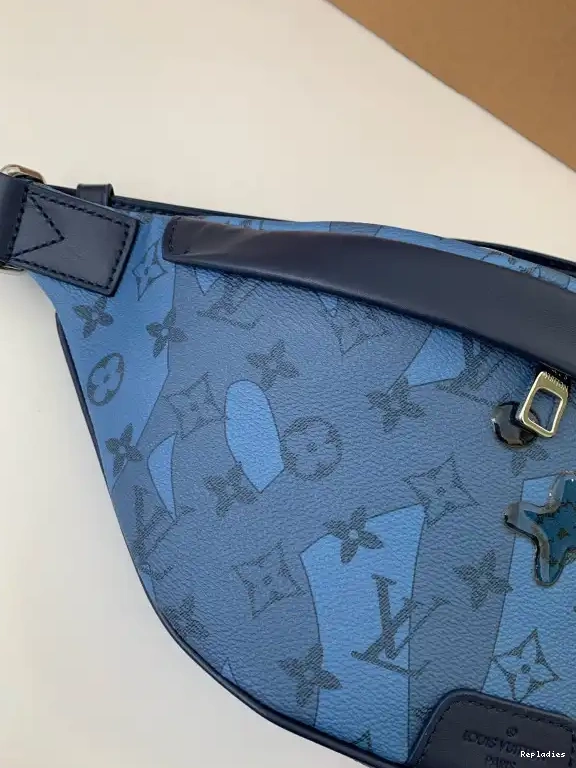 Fake Louis Bags VUITTON LOUIS BUMBAG DISCOVERY 0527